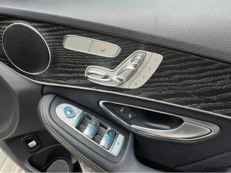 2018 Mercedes-Benz C Class - thumbnail 12