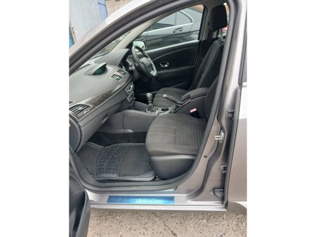 2015 Renault Fluence - thumbnail 9