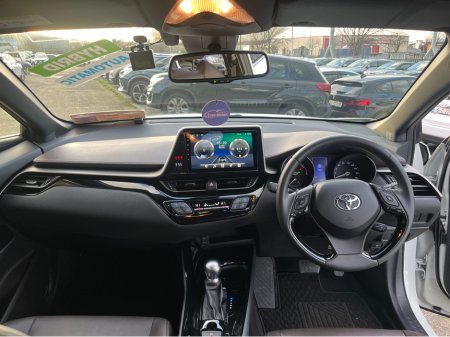 2020 Toyota C-HR SOL AUTOMATIC HYBRID 1.8 PETROL //ADAPTIVE CRUISE CONTROL//KEYLESS ENTRY//REVERSE CAMERA//HEATED SEATS// €22,950 thumbnail