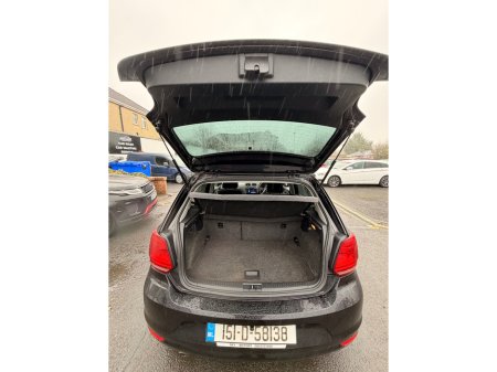 2015 Volkswagen Polo DBA-6RCJZ 5DR AUTO €9,950 thumbnail