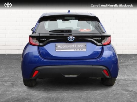 2023 Toyota Yaris Hybrid Luna €22,950 thumbnail