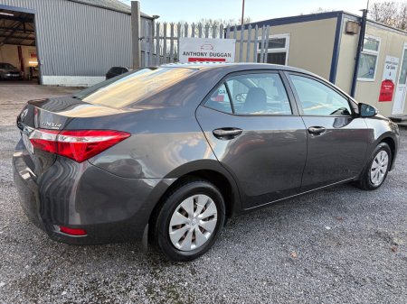 2015 Toyota Corolla D-4D 90 (1.4) Terra €7,950