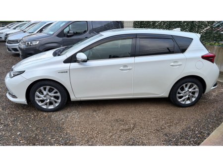 2017 Toyota Auris 1.8 HYBRID ICON €16,950 thumbnail
