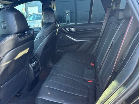 2022 BMW X5 xDrive45e M Sport €65,950 thumbnail