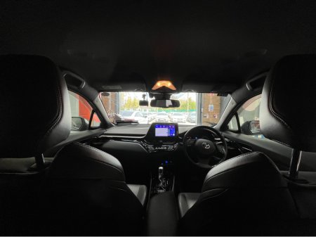 2020 Toyota C-HR - thumbnail 12