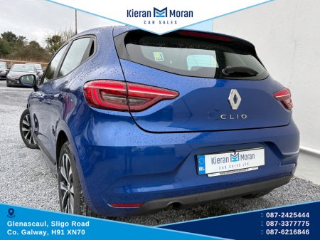 2022 Renault Clio ICONIC EDITION €14,950 thumbnail