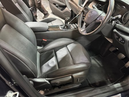 2018 Opel Insignia 1.5 (140PS) Turbo ecoTEC ELITE €11,888 thumbnail