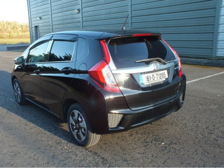 2016 Honda Fit 1.5 HyBrid €10,950 thumbnail