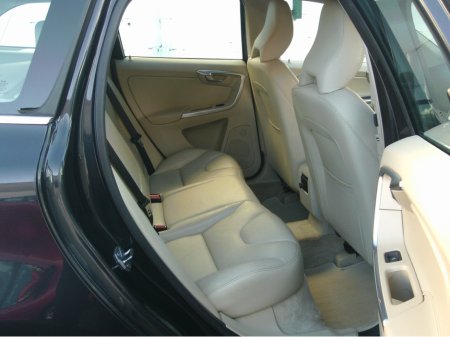 2015 Volvo XC60 D4 FWD SE GT 5DR AUTO * FSH * NCT 05/27 €17,495 thumbnail