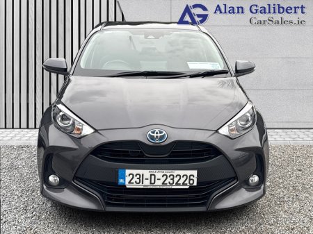 2023 Toyota Yaris 1.5 HYBRID LUNA  AUTO €18,995 thumbnail