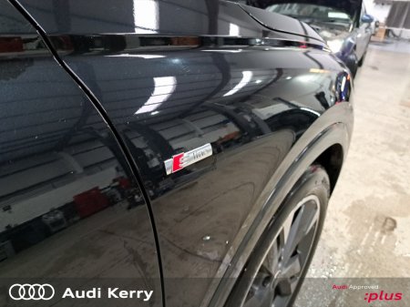 2021 Audi Q4 e-tron 40 E-tron 40 S Line thumbnail