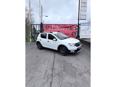 2015 Dacia Sandero Stepway - thumbnail 1