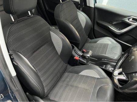 2019 Peugeot 2008 €15950! 2019 PEUGEOT 2008 ALLURE 1.2 AUTOMATIC / REVERSE CAMERA / HEATED SEATS / PANORAMIC SUNROOF €15,950 thumbnail