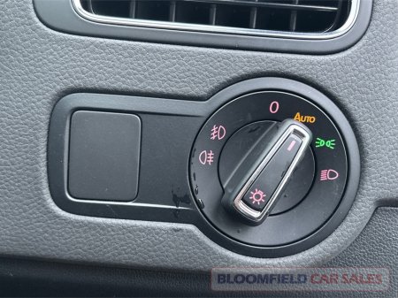 2017 Volkswagen Polo 1.2 , AUTO // EXTREMELY LOW MILEAGE €13,950 thumbnail