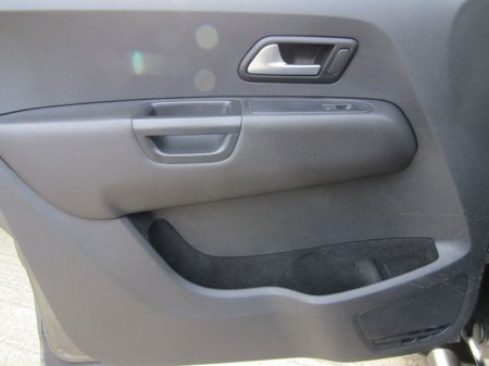 2017 Volkswagen Amarok - thumbnail 25