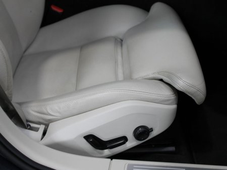 2020 Volvo V90 D4 MOM AT 5DR Auto €33,750 thumbnail