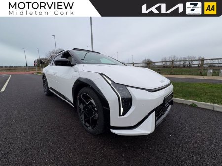 2026 Kia EV4 - thumbnail 4