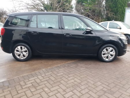 2015 Citroen C4 e-HDi 115 Airdream 6-spd man EXCLUSIVE €6,950