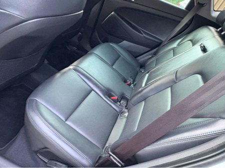 2018 Hyundai Tucson - thumbnail 17