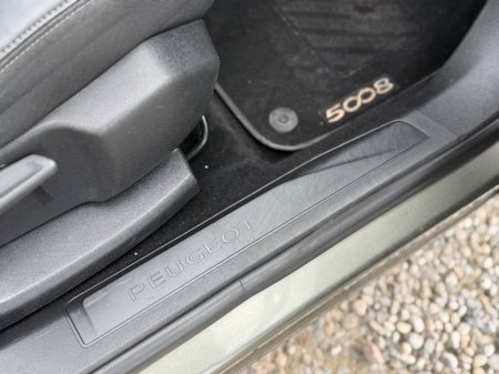 2018 Peugeot 5008 - thumbnail 19