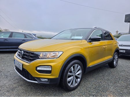 2018 Volkswagen T-Roc DESIGN 1.0 TSI MANUAL 6SPEED FWD 115HP 5DR €18,950 thumbnail