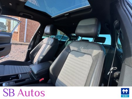 2018 Volkswagen Passat - thumbnail 14