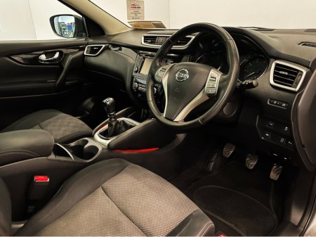 2017 Nissan Qashqai - thumbnail 19