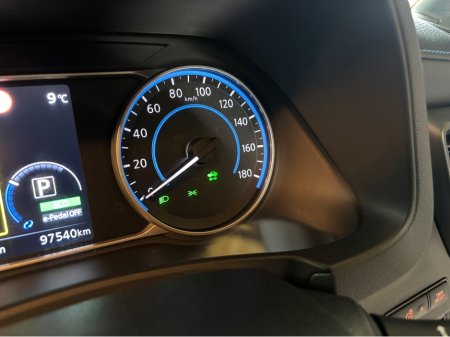 2019 Nissan Leaf - thumbnail 10