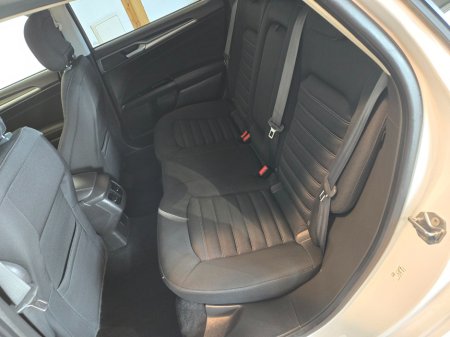 2015 Ford Mondeo - thumbnail 15