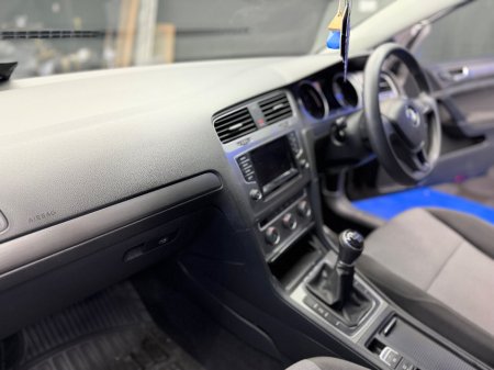 2014 Volkswagen Golf - thumbnail 18