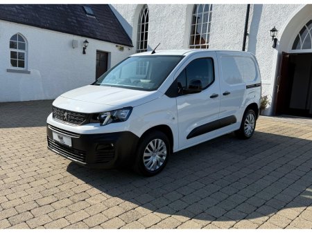 2022 Peugeot Partner PROFESSIONAL PREMIUM BLUEHDI L1 €14,635