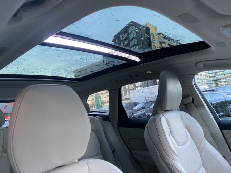 2025 Volvo XC60 T8 Ultra Recharge AWD Auto (PHEV) €67,900 thumbnail