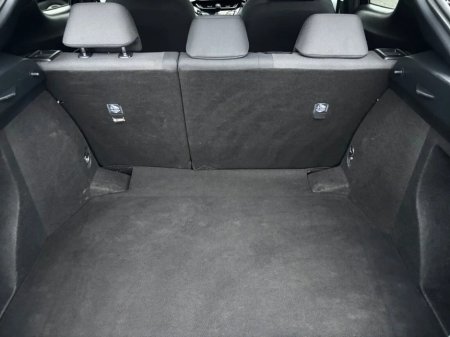 2022 Toyota C-HR 1.8 HYBRID SPORT BITONE €23,000 thumbnail