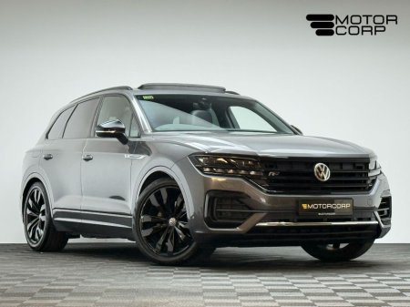 2020 Volkswagen Touareg - thumbnail 1