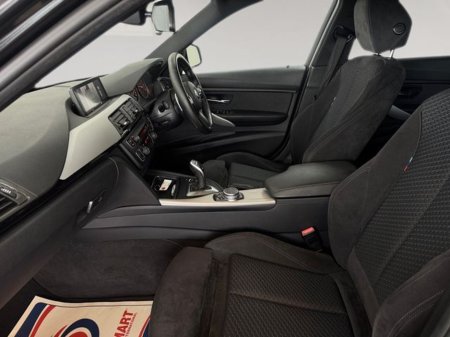 2015 BMW 3 Series - thumbnail 17