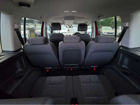 2013 Volkswagen Touran 1.4 TSI HIGHLINE EDITION 7 SEATER ALLOYS SIMI DEALER - SPECIALISING IN IMPORTS OF GERMAN AUTOMATIC HI SPEC CARS thumbnail