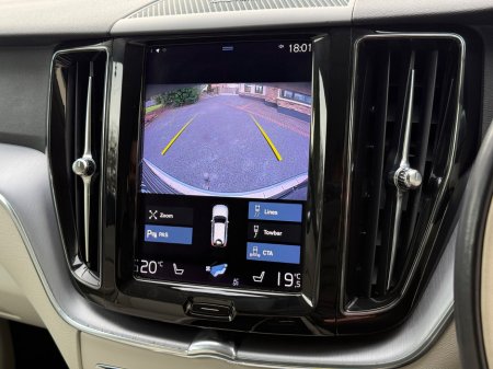 2021 Volvo XC60 - thumbnail 24