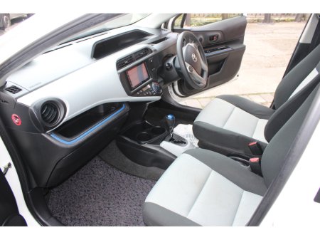 2015 Toyota Aqua SOLD thumbnail