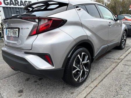 2022 Toyota C-HR 1.8 HYBRID SPORT BITONE €22,950 thumbnail