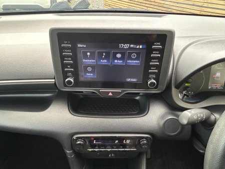 2021 Toyota Yaris - photo 14