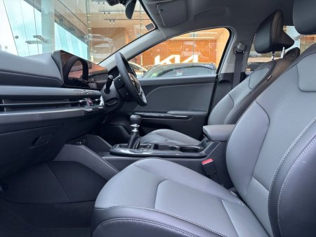 2027 Kia K4 - photo 2