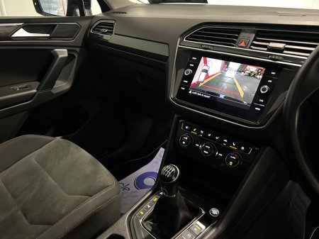 2020 Volkswagen Tiguan - photo 13