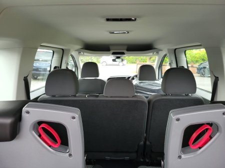 2026 Ford Tourneo Connect - photo 15