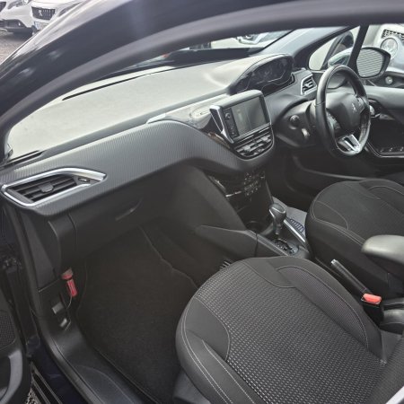 2018 Peugeot 208 - photo 19
