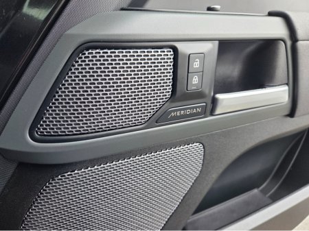 2022 Land Rover Defender - photo 25