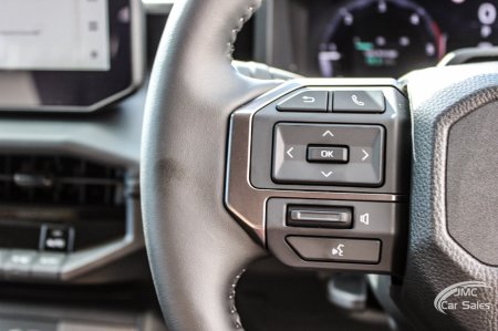 2026 Toyota Hilux - photo 24