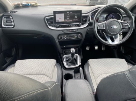 2021 Kia XCeed - photo 16