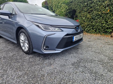 2021 Toyota Corolla - photo 2