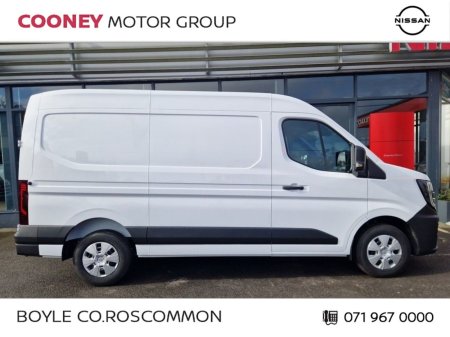 2027 Nissan Interstar - photo 5