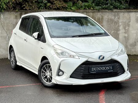 2017 Toyota Vitz Hybrid
